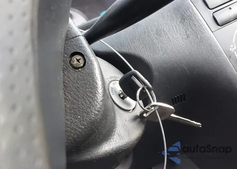 2004 Toyota Corolla S из США, поврежденный, VIN 2T1BR32E24C259495